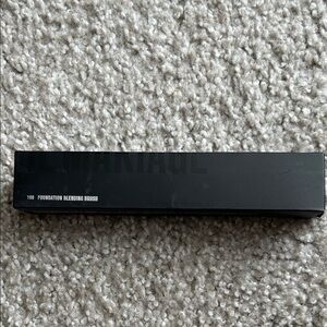 Il Makiage. Foundation Blending Brush #100
New